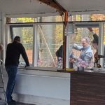 Vrijwilligers helpen met verbouwing