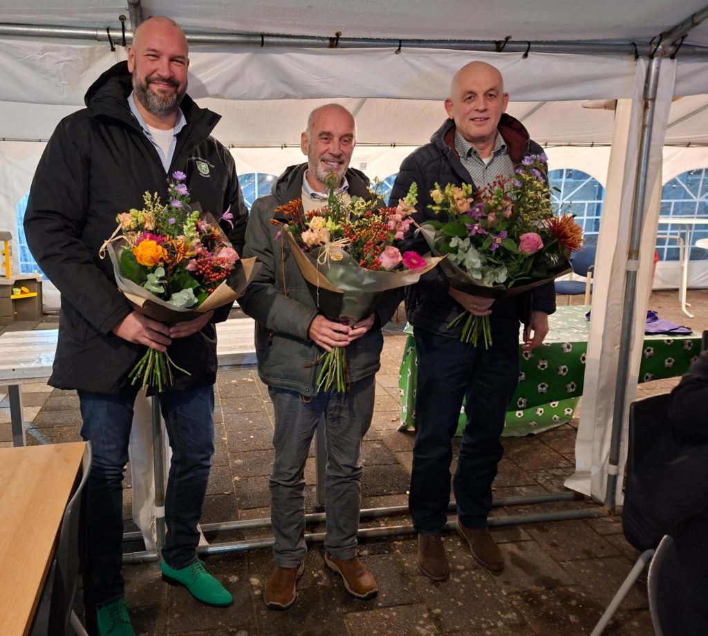 Nieuwe bestuursleden Warnsveldse Boys